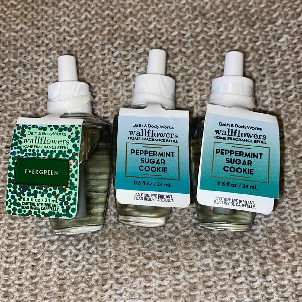 EVERGREEN & PEPPERMINT SUGAR COOKIE WALLFLOWERS